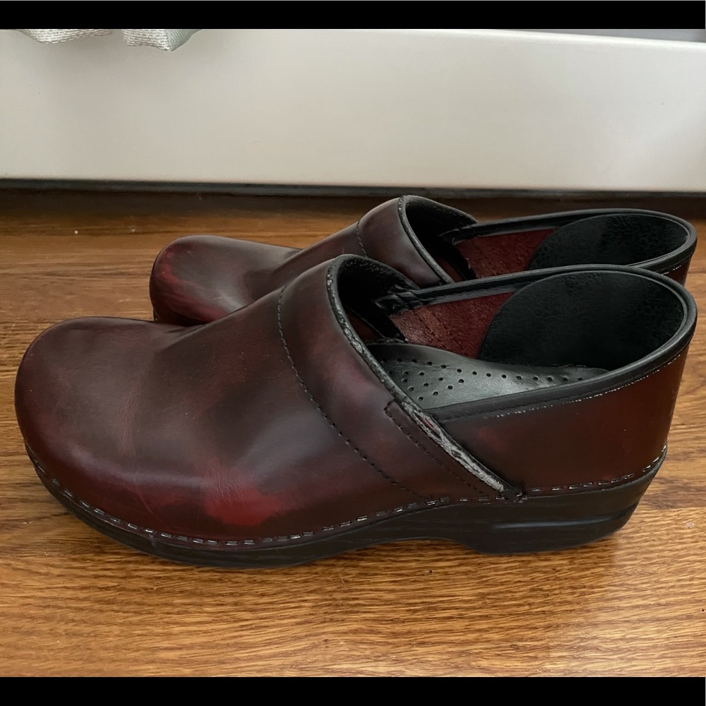 Women’s Dansko Professional Clogs